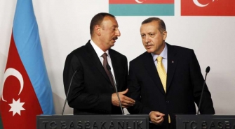 Այս իշխանությունը, հռչակելով «խաղաղության դարաշրջան», կատարում է Թուրքիայի ու Ադրբեջանի բոլոր պահանջները. Արթուր Ղազինյան
