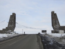 Ա՜խ, եր­նեկ էս նոր տա­րին 