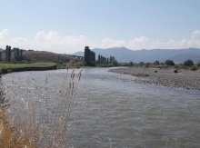 Դեբեդ գետը Դեբեդավան գյուղից մոտ կես հեկտար տարածք քշել-տարել է