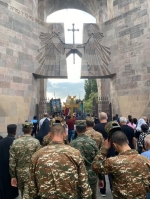 Սեփական խաչը վերցնելը նշանակում է ուրանալ սեփական մեղավոր կամքը