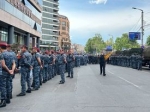 ՈՒժայինները սպասում են մի հստակ կայծի, որ անցնեն հոգևորի կողմը