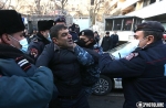 ՀՅԴ ՀԵՄ. Պատգամավորները հայհոյել ու հարձակվել են ցուցարարների վրա