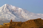 Եթե սրան վերարտադրենք՝ Մենք զրկվելու եք հայրենիքից այնպես, ինչպես Արցախցին զրկվեց իր մայր, մեր սուրբ հողից