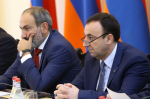 Հրայր Թովմասյանը դատական հայց է ներկայացրել ընդդեմ Նիկոլ Փաշինյանի