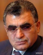 «ԵՍ ՀԱՆՐԱՊԵՏՈՒԹՅԱՆ ՆԱԽԱԳԱՀԻ ԿՈՂՔԻՆ ԵՄ ԵՎ ՄՆԱԼՈՒ ԵՄ ՆՐԱ ԿՈՂՔԻՆ»