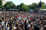 Ո՞Ւմ եք ժողովրդավարություն սովորեցնում