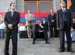 Գլոբալիստների բնում ճտիկ է միացել, և օձի ճտերն սկսել են խլրտալ 