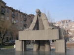 SOS. Թամանյանը շրջափակվում է
