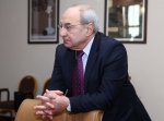 Վազգեն Մանուկյանը հակաիշխանական բևեռ է ձևավորում