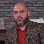 Վակխանալիայից` պոռնոգրաֆիա
