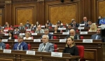 Միակուսակցական խորհրդարանի հետ որևէ մեկը բանակցություններ չի վարի