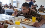 Ռես­տո­րա­նի վե­րած­ված ճա­շա­րա­նը պատ­րա՞ստ է կե­րակ­րե­լու խրա­մա­տում կռ­վող զին­վո­րին