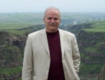 Վաչագան Ա. ՍԱՐԳՍՅԱՆ. Հայ տղամարդուն կոտրելու համար առաջին հերթին պետք է կոտրել հայ կնոջը