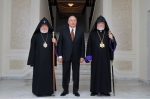 Նախագահը շնորհավորական ուղերձներ է հղել Գարեգին Բ և Արամ Ա կաթողիկոսներին