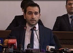 «ԵԼՔ»-ից Հայկ Կոնջորյանը շերեփներով երթ է անցկացնում Արաբկիրում