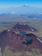 Կաթողիկոսն իրեն պահում է այնպես, ինչպես պիտի պահեր Հայը, հայկական պետությունը, իշխանությունը, եկեղեցին