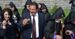 Աստծո դռանը` դրամապանակով