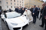 Հռոմի պապը վաճառում է իր Lamborghini-ն