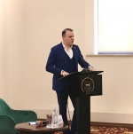 Մի փոքր կրթեմ
