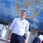 Երկրում հաստատված է կուսակցապետություն և անձիշխանություն