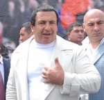 Ծառուկյան «վիդալ» Վիդալին, Նարիշկինին` «նե վիդալ»