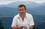Սիրելի արվեստագետներ, մի՛ ավերեք հայագիտությունը