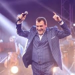 Հիմա ոչ Մռով կա, ոչ Հորադիզ ու ոչ էլ Պետո, իսկ դու երգում ու գոռում ես՝ ծա՜փ-ծա՜փ