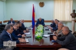Տավուշի մարզպետարանում միշտ «արջամկան օր» է