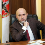 ՈՒ ինձ`  «մասնագետ է»  ոճի դատարկ փաստարկներ չբերեք, քանզի նացիստական կոնցլագերներում աշխատած ու մարդկանց վրա սարսափելի փորձեր կատարած բժիշկները նույնպես թույն մասնագետներ էին