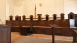 Օրինագծով առաջարկվում է դադարեցնել ՍԴ նախագահի և անդամների պաշտոնավարումը