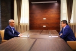 Արայիկ Հարությունյանը հանդիպել է Մասիս Մայիլյանի հետ