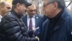 Նիկոլ Փաշինյանը շրջում էր փողոցներով և բուկլետներ բաժանում 