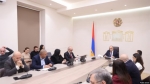 Սույն տարածքում քաղբանտարկյալների առկայությունը հաստատում է բացառապես ամերիկյան դեսպանը