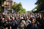Էսօր կանգնենք, որ վաղը նստելու տեղ ունենանք