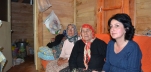 Լուսինե Սահակյանը` Էնգինի մոր հետ