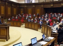 Ընդդիմադիրները դեմ են պետական պաշտոնյաների աշխատավարձը բարձրացնելուն (տեսանյութը՝ «Ազատություն» ռադիոկայանի)