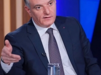 Բարոյական և իրավական սկզբունքների նկատմամբ անտարբեր աշխարհում փոքր և միջին երկրները հարկադրված են լինելու կենտրոնանալ ազգային դիմակայունության և գոյատևման վրա