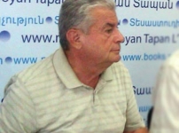 Հիերարխիկ ուժային դաշտում ուժեղներն են որոշում, թե ովքեր պետք է ղեկավարեն մեզ