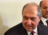 Նախագահ Սարգսյան․ Արտահերթ ընտրությունների հարցը պետք է որոշվի խորհրդարանում (տեսանյութը՝ «Ազատություն» ռադիոկայանի)
