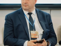 Ինչո՞վ է ԵՊՀ-ն տարբերվում «Լեյտենանտ Շմիդտի որդիներ» կոնգլոմերատից
