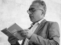 Մարգարե լինելու դերը