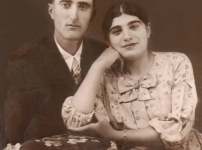 Իմ սևազգեստ տատիկը