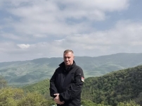 Ախր, հարգելի հայ ժողովուրդ, էս ի՞նչ եք անում