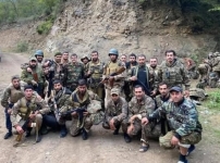 Մենք ենք եկեղեցուց գալիս, իրենք են «Հայր մեր» ասում