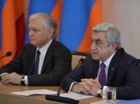 «Երևանը և Ստեփանակերտը պատերազմ չեն ցանկանում». նախագահ (տեսանյութը՝ «Ազատություն» ռադիոկայանի)