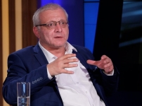 Զգուշացե՜ք մարդիկ, քաղաքում «քայլող փորձանք» է հայտնվել