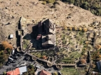 Հրաշքի սպասող ազգերը, որպես կանոն, կամ վերանում են, կամ ստրկանում