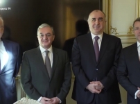 Մնացականյանը պարզաբանում է Փաշինյանի բեռլինյան հայտարարությունը (տեսանյութը՝ «Ազատություն» ռադիոկայանի)