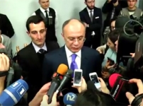 «Օհանյան-Րաֆֆի-Օսկանյան» դաշինքը գնում է «իշխանափոխության» (տեսանյութը՝ «Ազատություն» ռադիոկայանի)