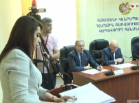 Ուղիղ միացում. ՀԾԿՀ-ն քննարկում է ՀԷՑ-ի՝ էլեկտրաէներգիայի սակագնի բարձրացումը  (տեսանյութը՝ «Ազատություն» ռադիոկայանի)